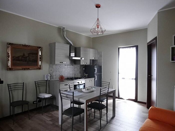 Casa bilocale in vendita in Via Roma, Centro, Zelo Buon Persico