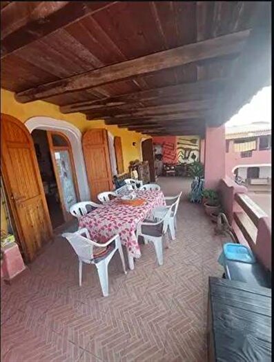 Appartamento con 6 locali in vendita in Via Grazia Deledda, Santa Teresa Gallura