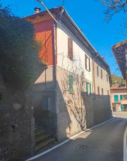 Appartamento con 6 locali in vendita in Via Lanfranconi, Pellio Intelvi, Alta Valle Intelvi