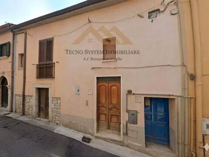 Casa con 5 locali in vendita in Corso Umberto I, Fragneto Monforte
