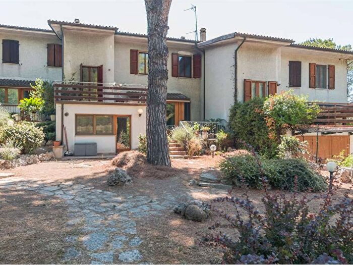 Casa con 5 locali in vendita in Primo Maggio, Baraccola Aspio, Ancona