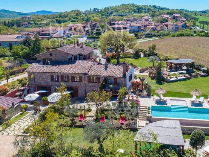 Casa con 6 locali in vendita in Centro, Città della Pieve