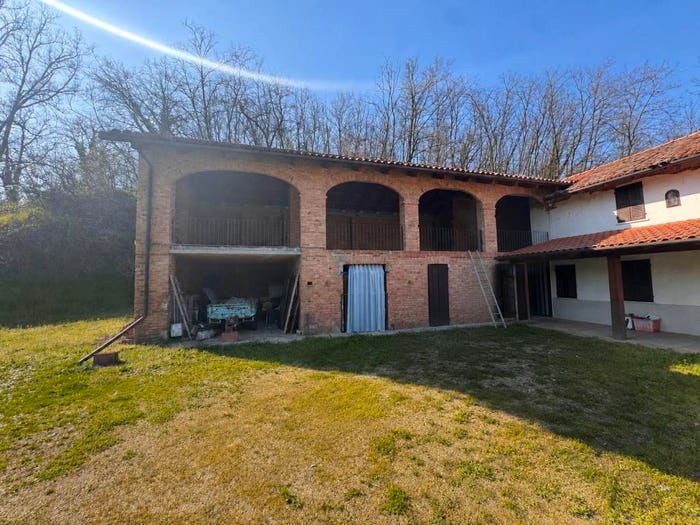 Casa con 6 locali in vendita in Località Viatosto, Valmanera, Asti