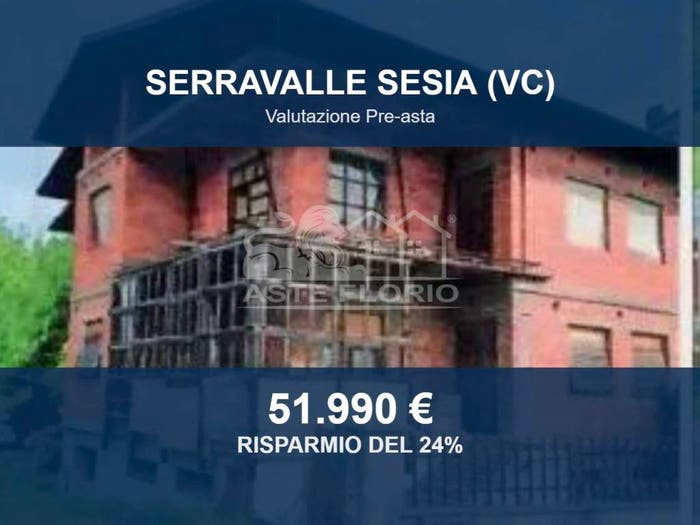 Casa con 6 locali in vendita in Via Alla Sesia, Centro, Serravalle Sesia