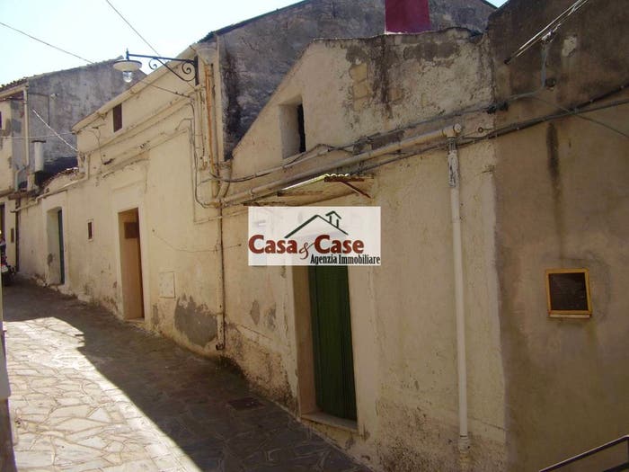Appartamento quadrilocale in vendita in Via Giuseppe Garibaldi, Centro, Tursi
