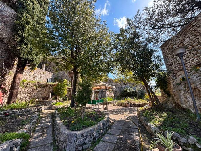 Appartamento con 5 locali in vendita in Via Settembre, Centro, Narni