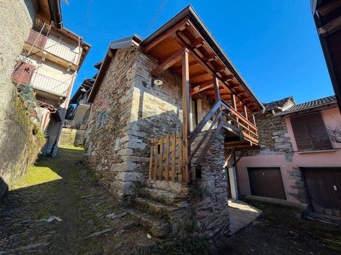 Casa bilocale in vendita in Via Monte Grappa, Bieno, San Bernardino Verbano