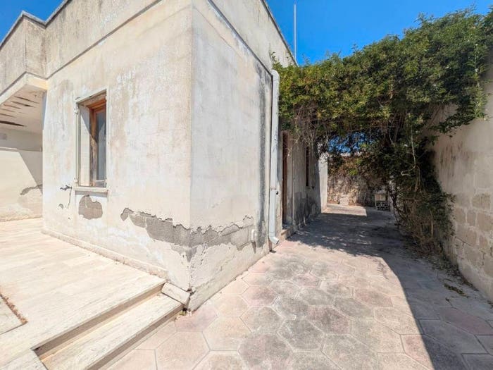Casa trilocale in vendita in Via dell'Olmo, Torre Chianca, Lecce