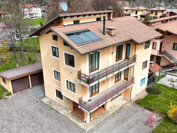 Casa con 6 locali in vendita in Via Provinciale San Bartolomeo, Centro, Chiusa di Pesio