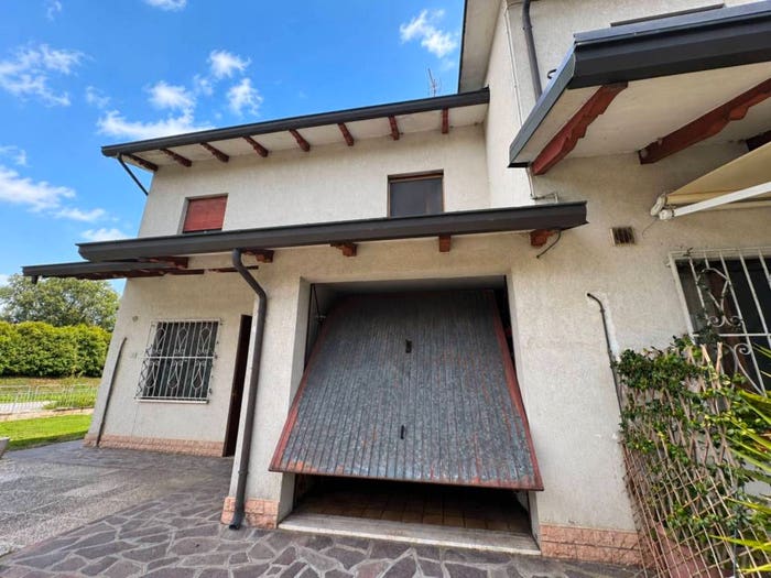 Casa con 5 locali in vendita in Centro, Cavezzo