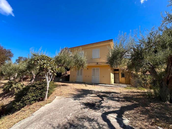 Casa bilocale in vendita in VIALE UGO FOSCOLO, Centro, Barcellona Pozzo di Gotto