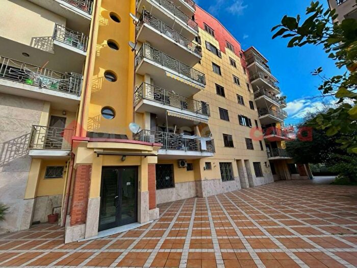 Appartamento quadrilocale in vendita in Via Delle Querce, Parco degli Aranci, Caserta