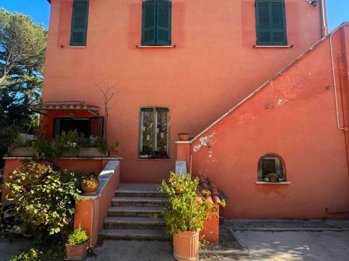 Appartamento trilocale in vendita in Via Capena, Tomba di Nerone, Roma