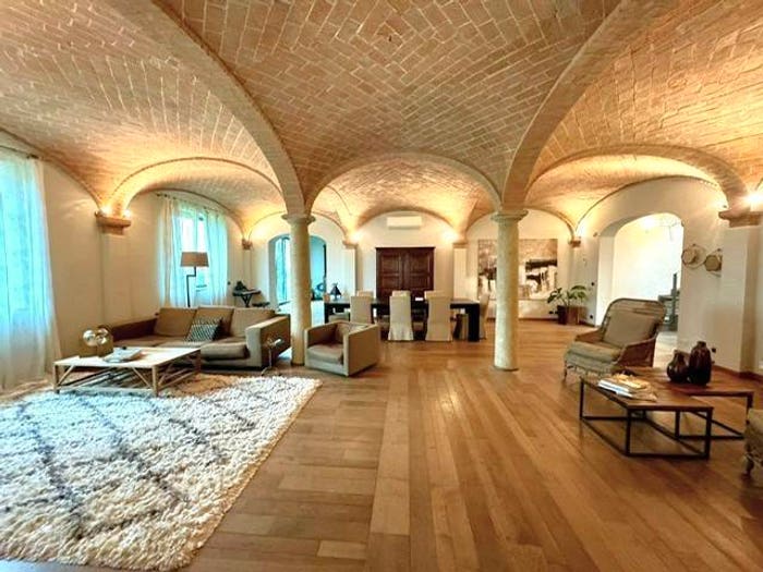 Casa con 6 locali in vendita in Strada Gazzano, San Prospero, Parma