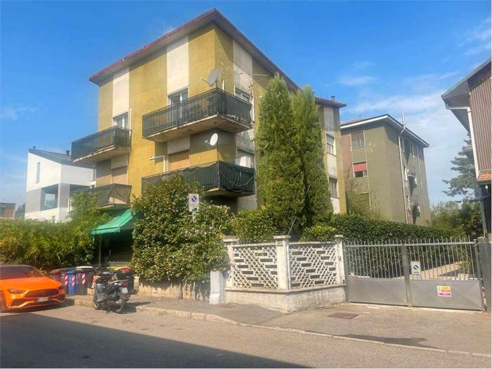 Casa con 6 locali in vendita in via olona, San Martino Ghisolfa, Rho