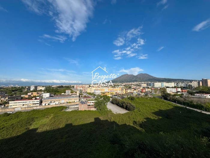 Appartamento quadrilocale in vendita in Via Attila Sallustro, Ponticelli, Napoli