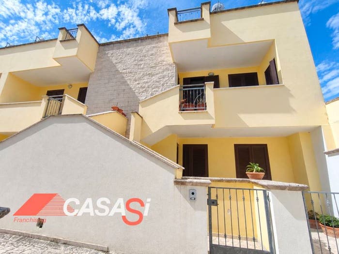 Appartamento trilocale in vendita in Via Badisco, Centro, Uggiano la Chiesa