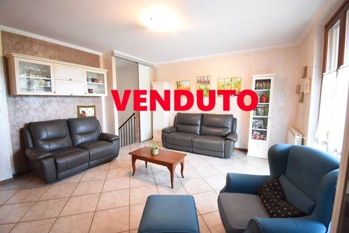 Appartamento quadrilocale in vendita in Via Gaetano Donizetti, Ronco Briantino