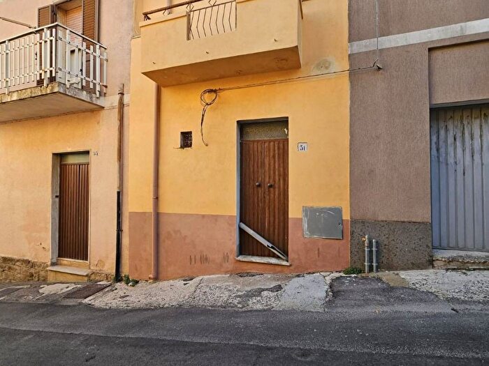 Appartamento bilocale in vendita in Via Camillo Benso di Cavour, Centro, Osilo
