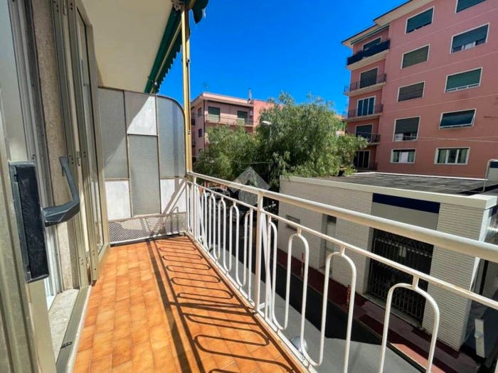 Appartamento quadrilocale in vendita in Via balbo, Centro, Bordighera