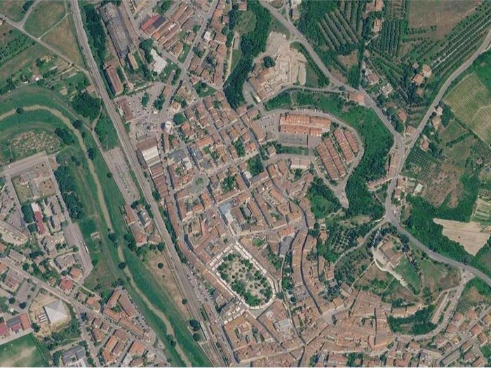 Appartamento quadrilocale in vendita in Via Solferino, Centro, Castelfiorentino