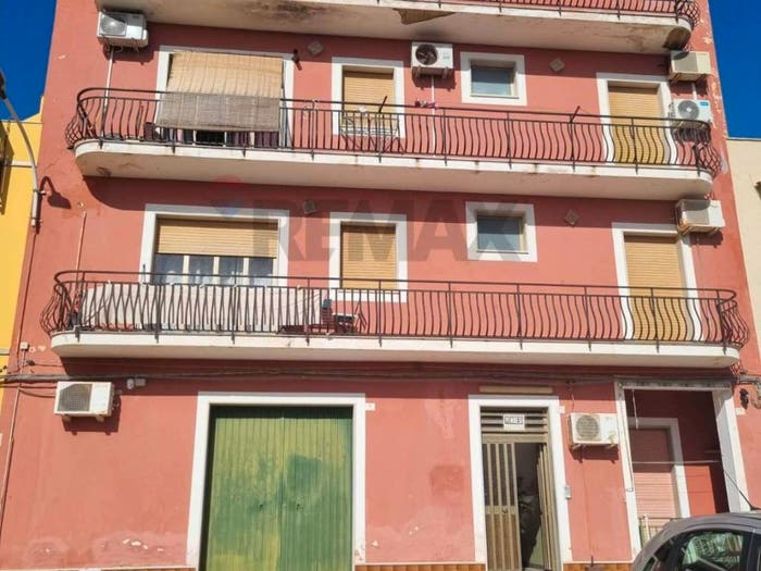 Casa con 6 locali in vendita in Via G busa', Centro, Avola