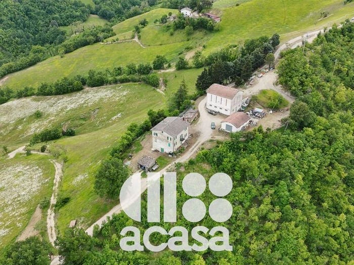 Casa con 6 locali in vendita in Sarsina