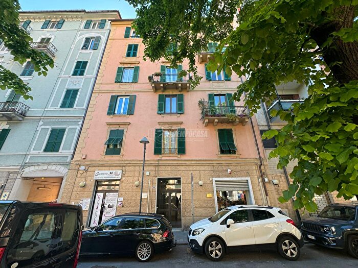 Appartamento quadrilocale in vendita in Corso Giuseppe Mazzini, Savona