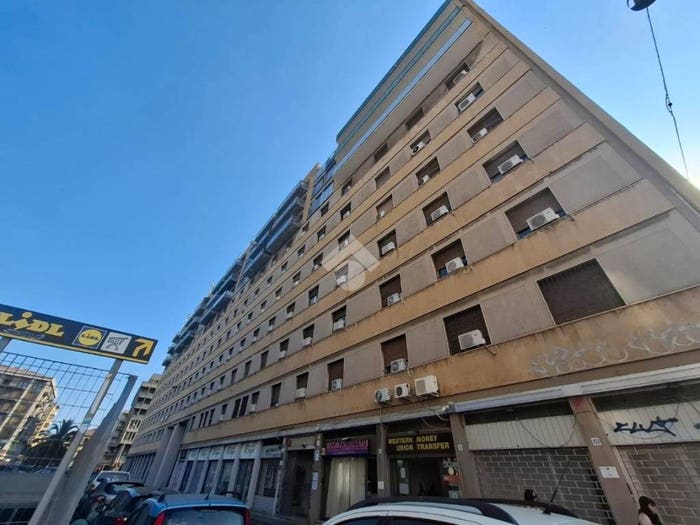 Appartamento con 6 locali in vendita in Via Monsignor Ventimiglia, Corso Sicilia Fiera, Catania