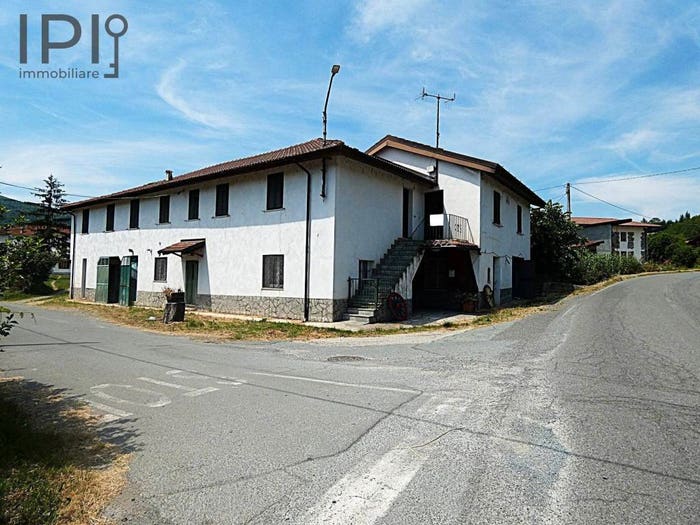 Casa con 6 locali in vendita in località catalana, Cartosio