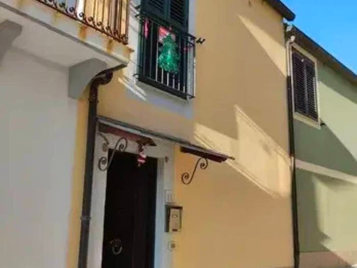 Casa trilocale in vendita in Via Palombaro, Centro, Isca sullo Ionio