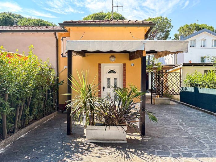Casa quadrilocale in vendita in Viale Palermo, Centro, Cervia