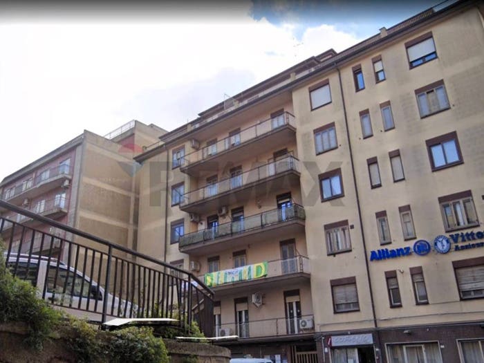 Appartamento con 6 locali in vendita in Via Libertà, Centro, Enna