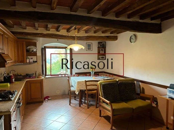Casa quadrilocale in vendita in Castelvecchio, Castelli Pescia Nord, Pescia