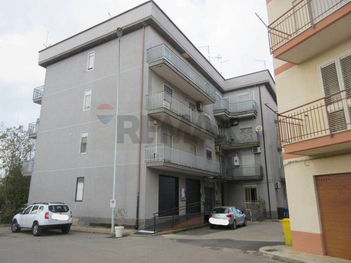 Appartamento con 6 locali in vendita in Via anapo, Villasmundo, Melilli