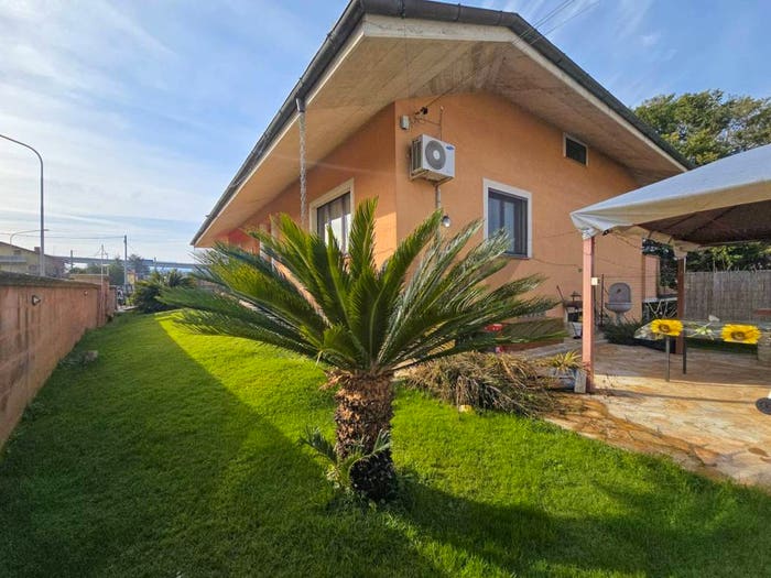 Casa con 6 locali in vendita in Contrada san Pantaleone Piane, Miglianico