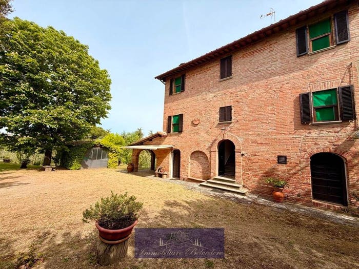 Casa con 6 locali in vendita in Via Cunicchio, Foiano della Chiana