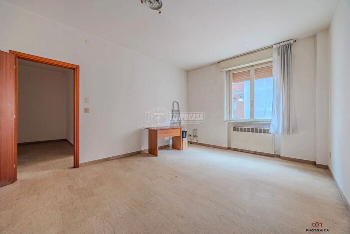 Appartamento trilocale in vendita in Via Carlo Cignani, Forli'