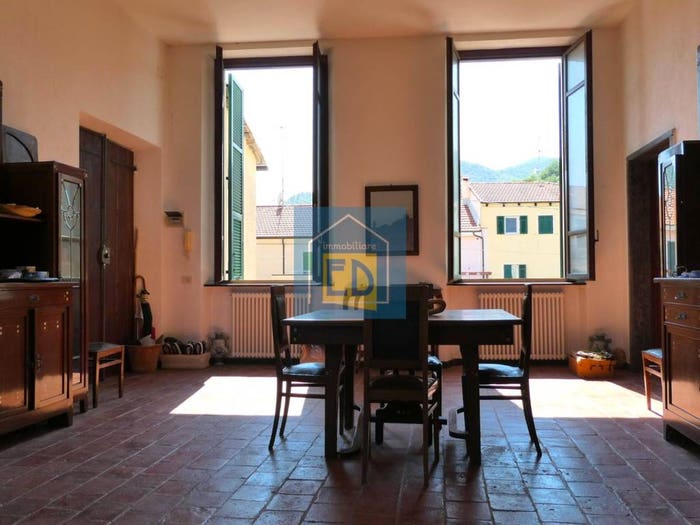 Appartamento con 5 locali in vendita in Valleggia, Quiliano