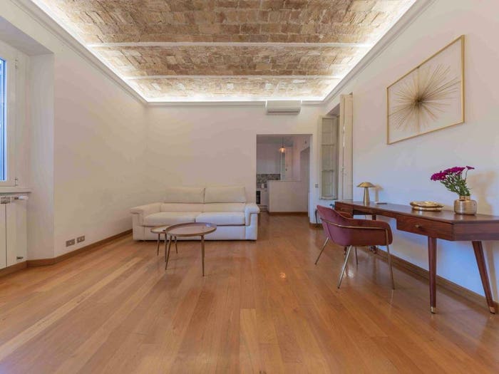 Appartamento trilocale in affitto in Borgo Vittorio, Borgo, Roma