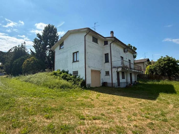 Casa con 6 locali in vendita in Strada Braia, Terruggia