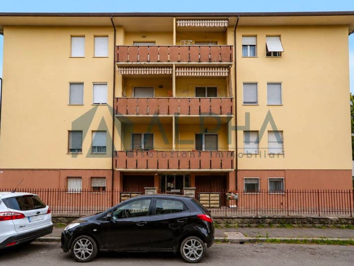 Appartamento trilocale in vendita in Via Ivo Righini, Ronco, Forlì