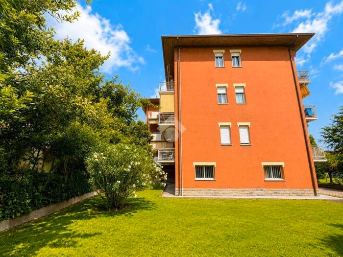Appartamento trilocale in vendita in Via Quarantola, Cà Ossi, Forlì