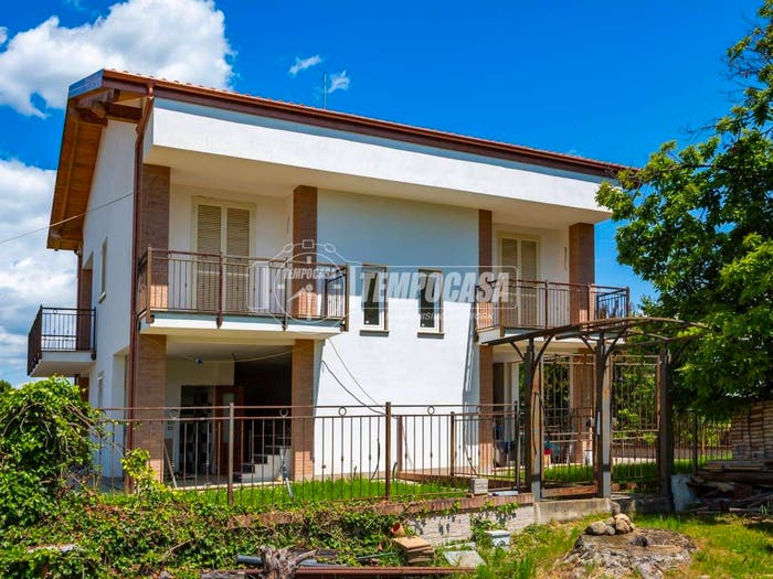 Casa con 5 locali in vendita in Via Croia, Giaveno