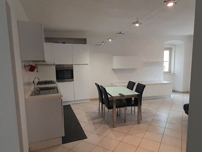 Appartamento trilocale in vendita in Via Monaci, Centro, Tirano