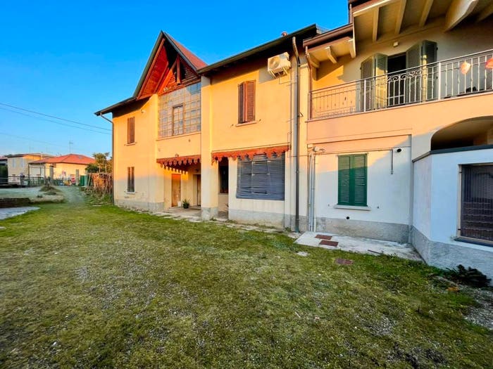 Casa con 6 locali in vendita in Via Alcide De Gasperi, Centro, Caravaggio