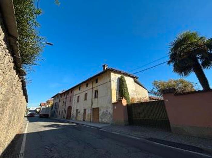 Casa con 5 locali in vendita in Via Roma, Centro, Envie