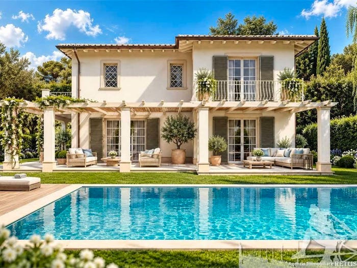 Casa con 6 locali in vendita in Pietrasanta