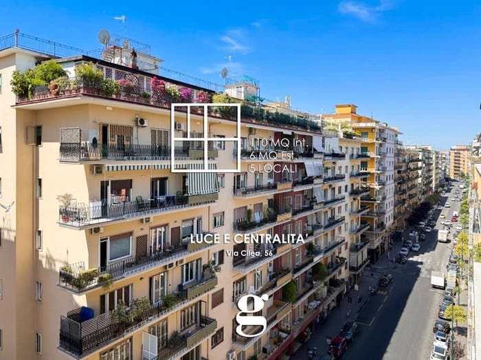 Appartamento con 5 locali in vendita in Via Francesco Cilea, Vomero, Napoli