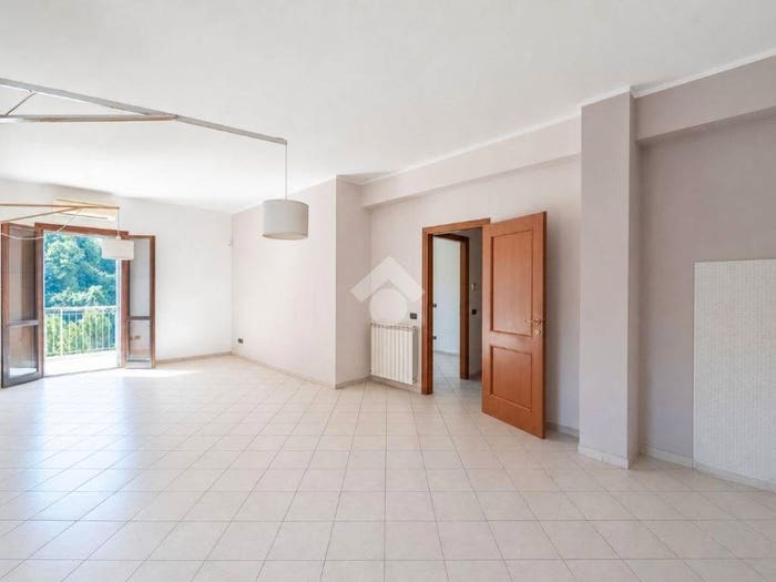 Appartamento trilocale in vendita in Via Borgo San Rocco, Centro, Ariccia